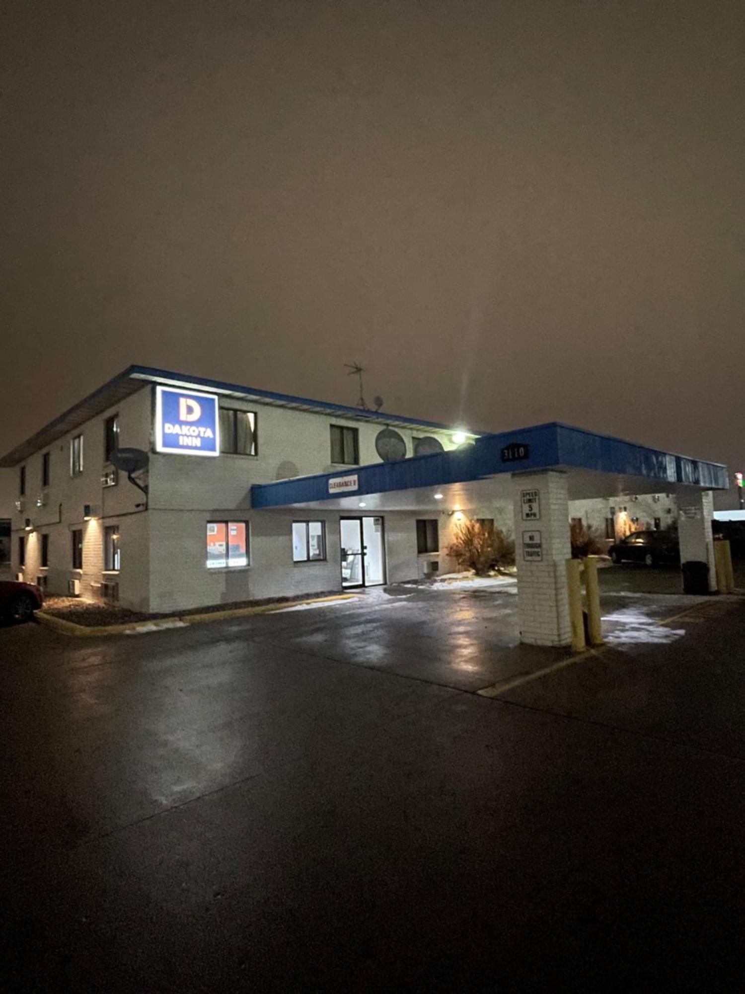 Dakota Inn Fargo Exterior photo